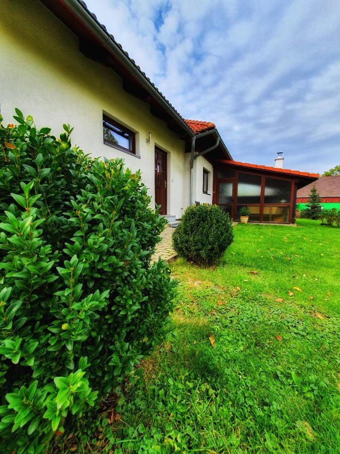 Domek Cisarsky Villa Sluknov Ngoại thất bức ảnh